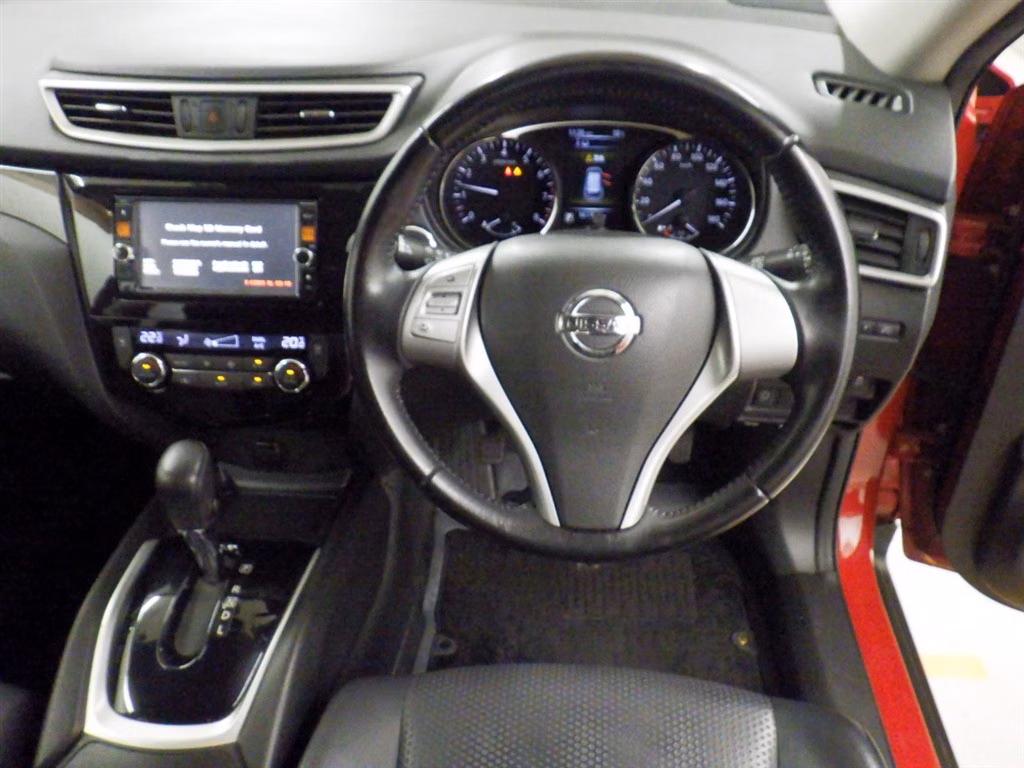 NISSAN X-TRAIL