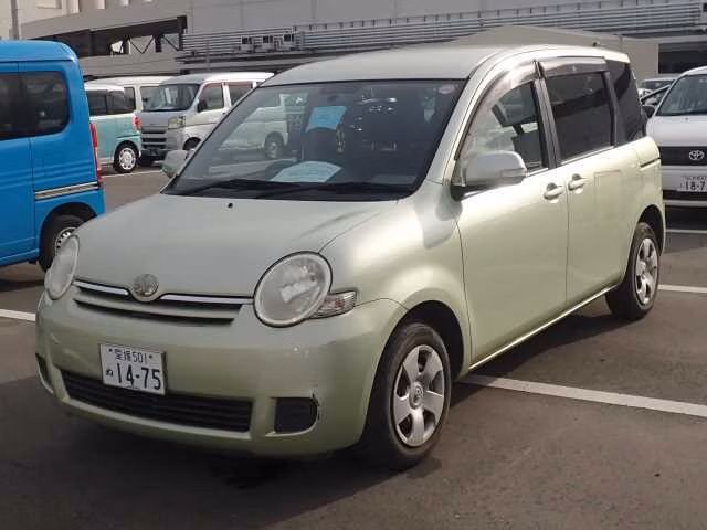 TOYOTA SIENTA