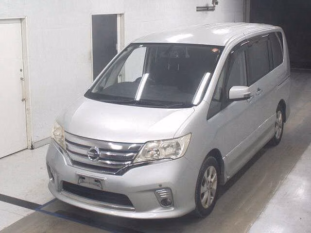 NISSAN SERENA