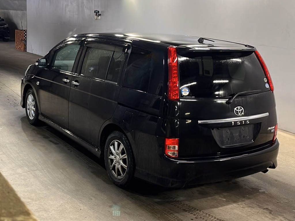 TOYOTA ISIS