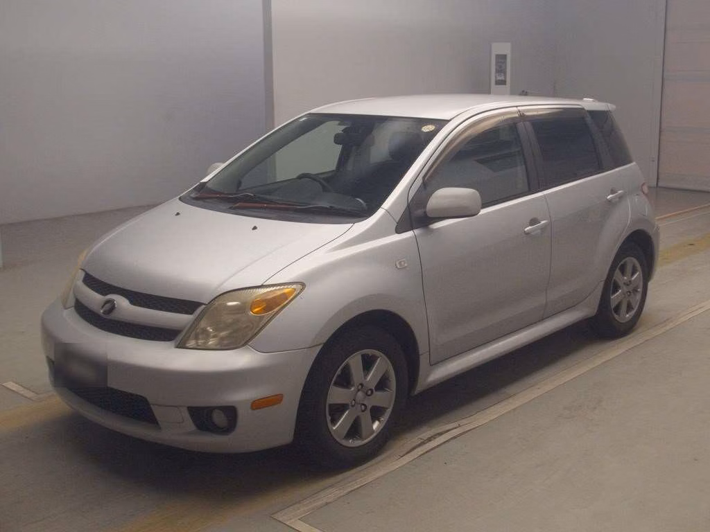 TOYOTA IST