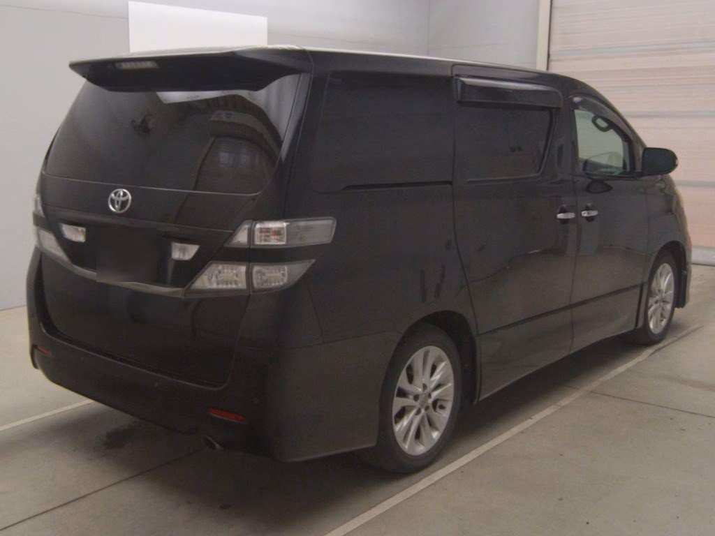 TOYOTA VELLFIRE