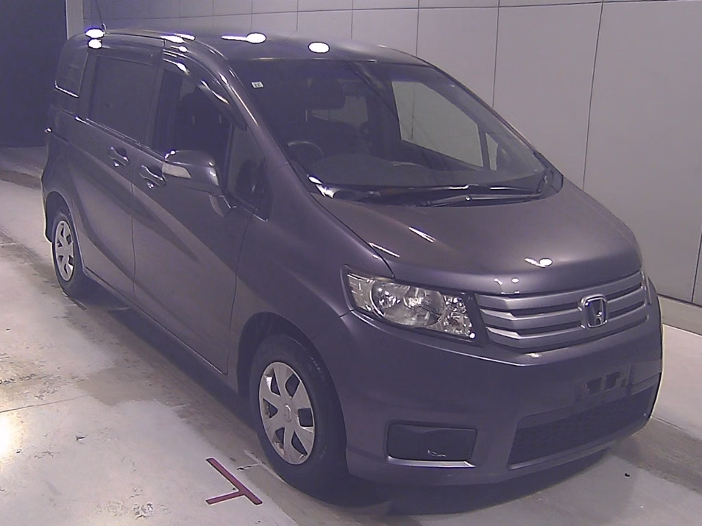 HONDA FREED SPIKE
