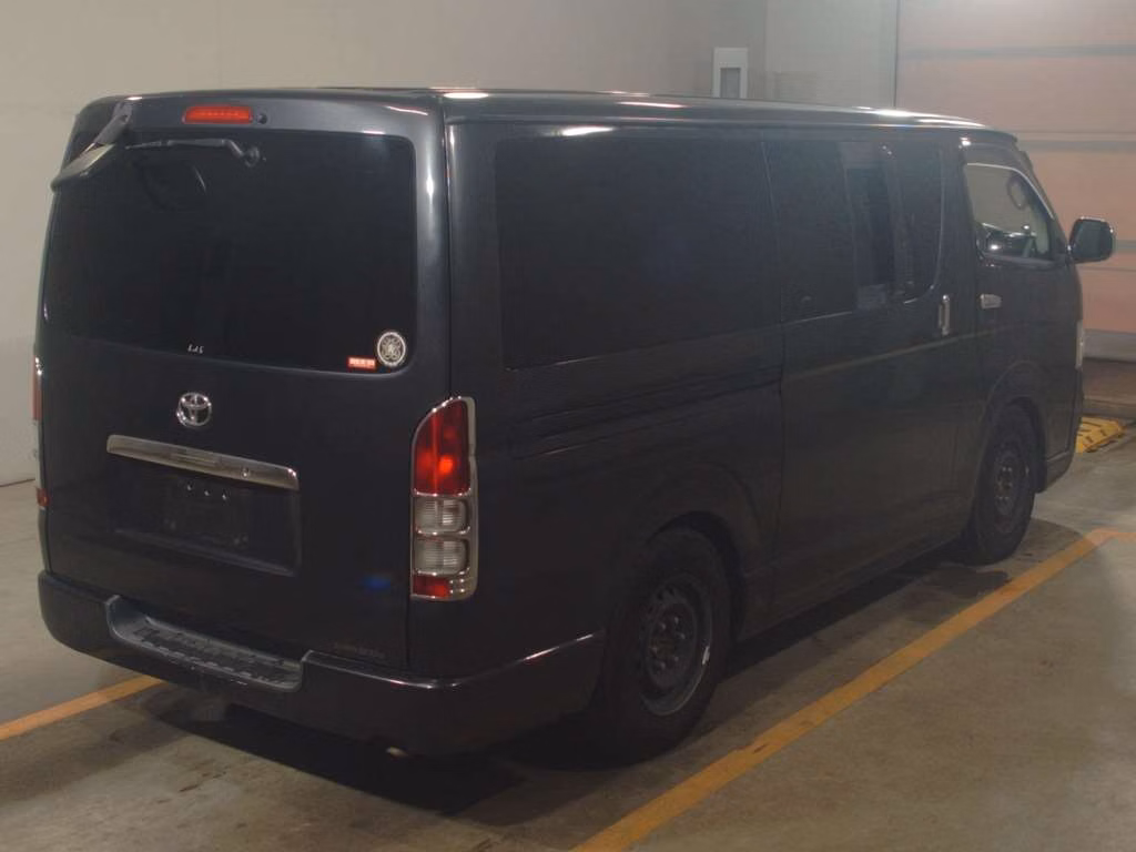 TOYOTA REGIUS ACE