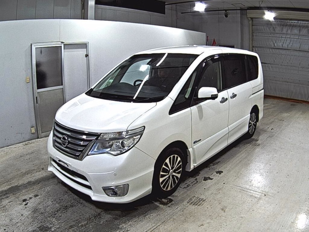 NISSAN SERENA