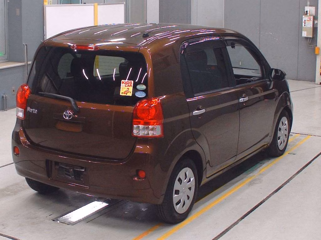 TOYOTA PORTE