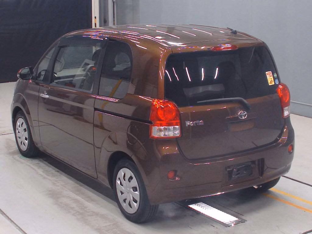 TOYOTA PORTE