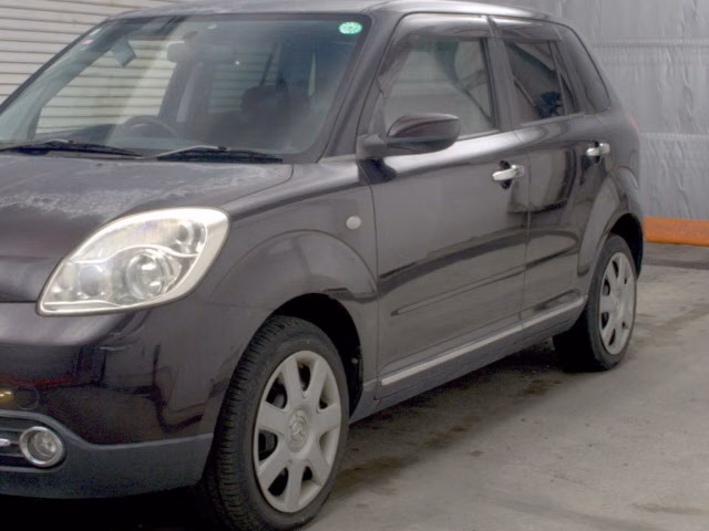 MAZDA VERISA