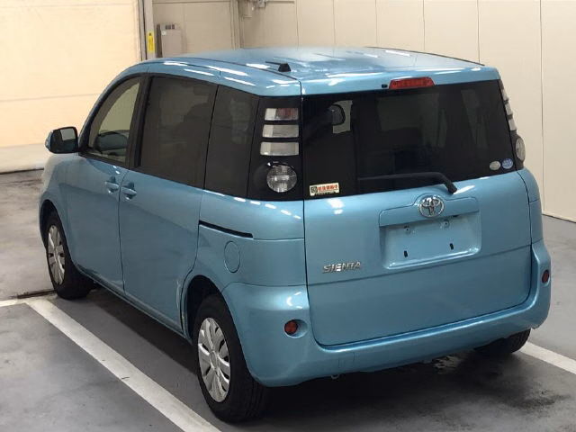 TOYOTA SIENTA