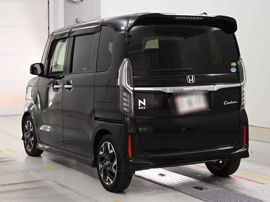 HONDA N-BOX