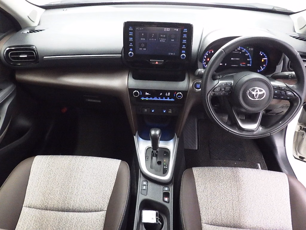 TOYOTA YARIS CROSS