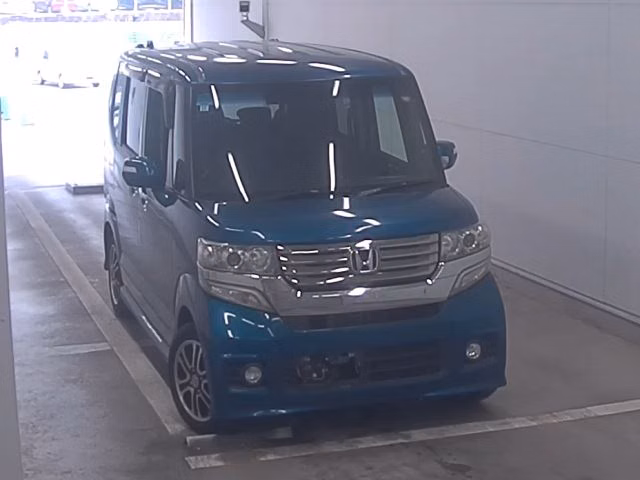 HONDA N-BOX