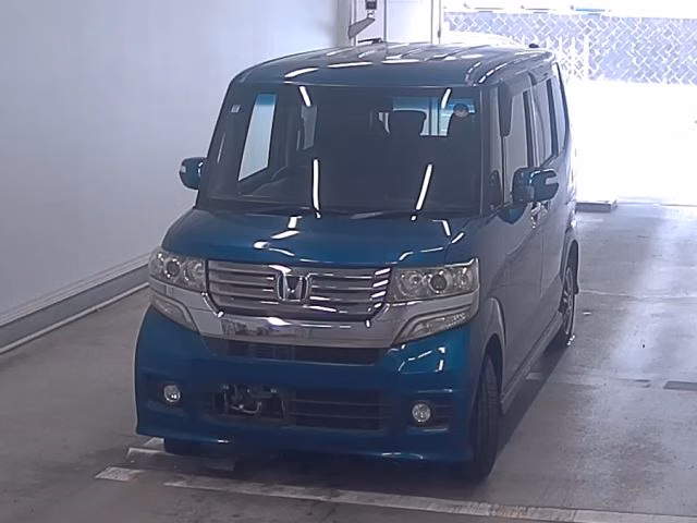 HONDA N-BOX
