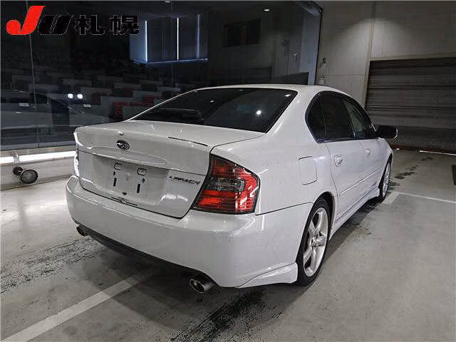 SUBARU LEGACY B4