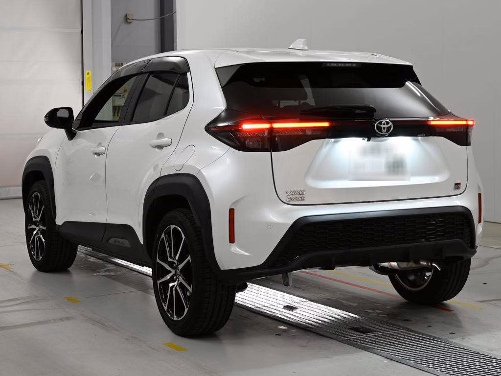 TOYOTA YARIS CROSS