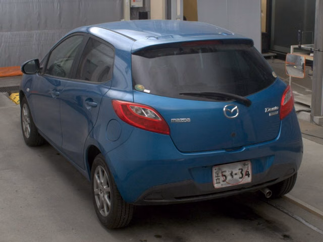MAZDA DEMIO
