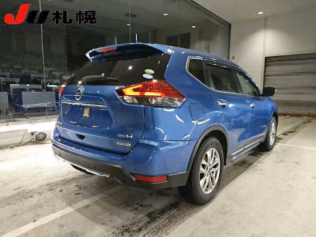 NISSAN X-TRAIL