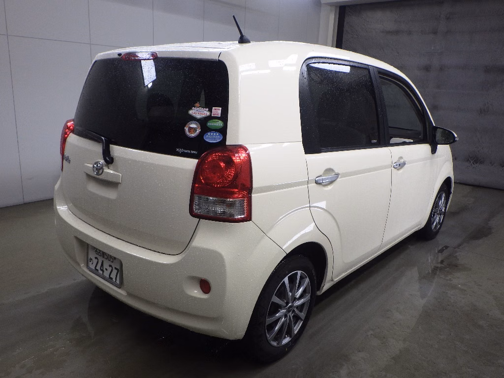 TOYOTA PORTE
