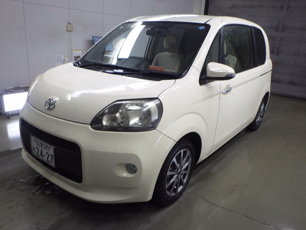 TOYOTA PORTE