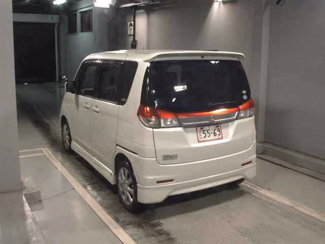 MITSUBISHI DELICA D:2
