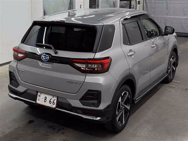 DAIHATSU ROCKY