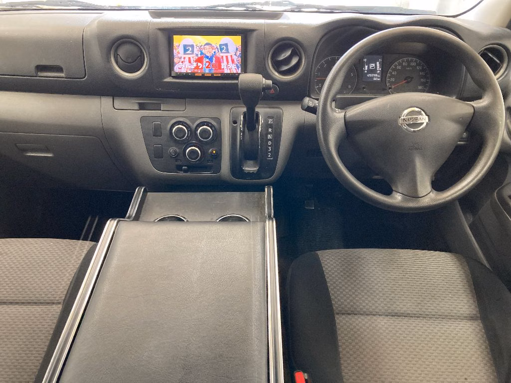NISSAN NV350 CARAVAN