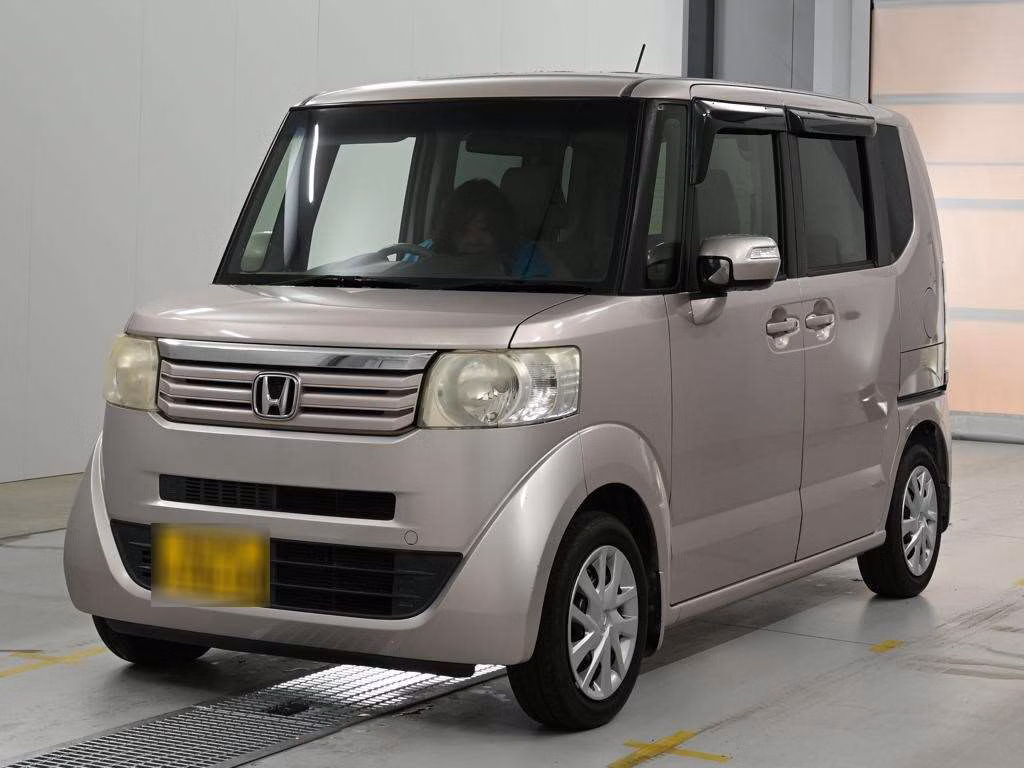 HONDA N-BOX