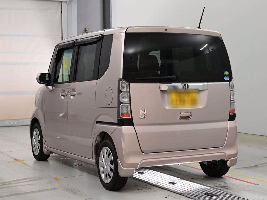 HONDA N-BOX