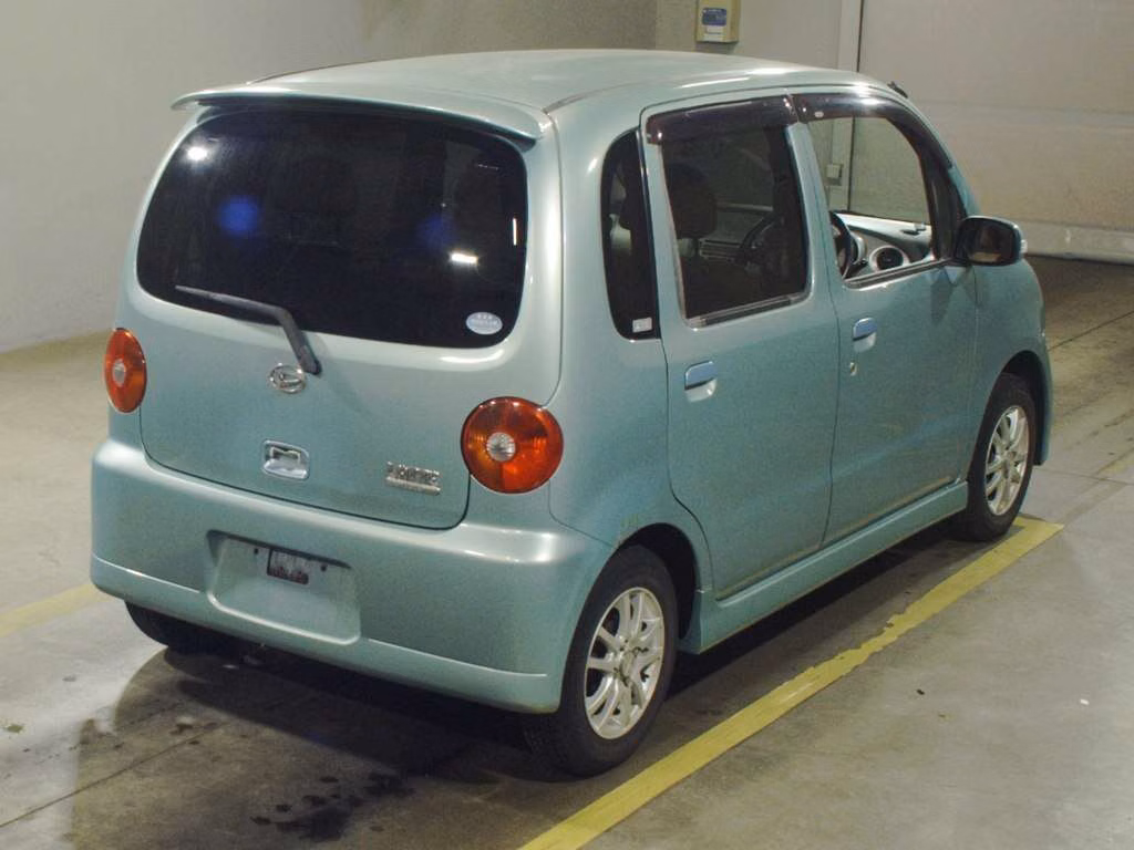 DAIHATSU MOVE LATTE