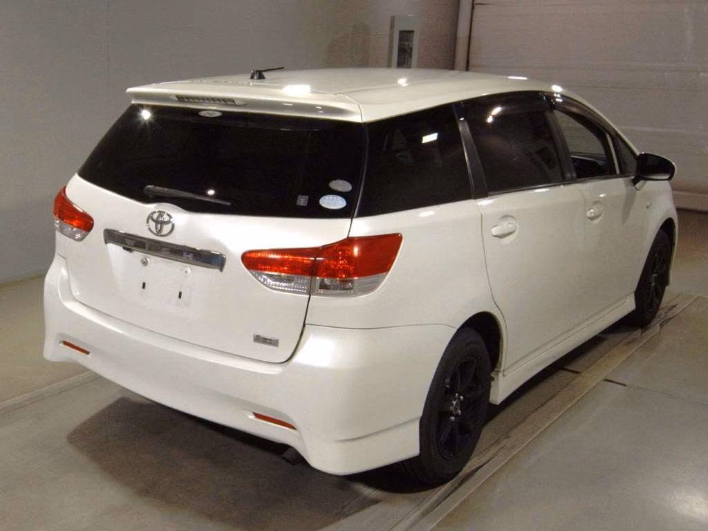 TOYOTA WISH