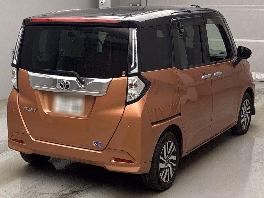 TOYOTA ROOMY
