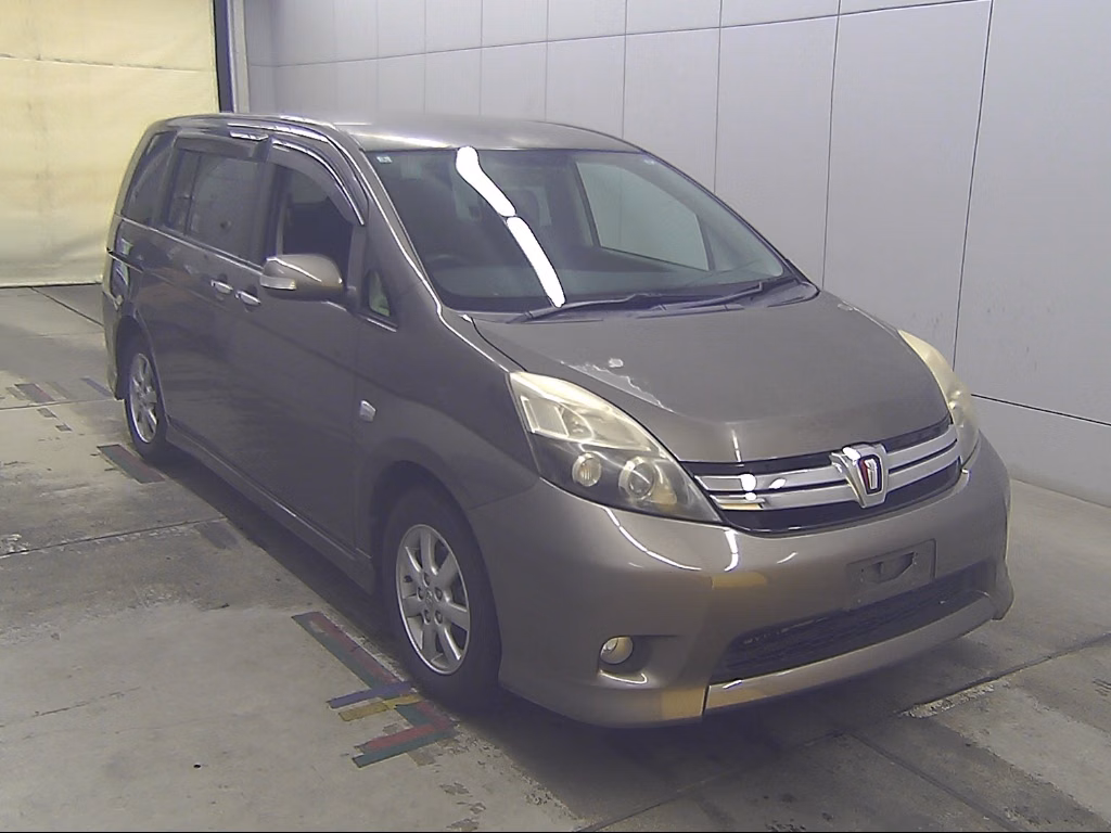 TOYOTA ISIS