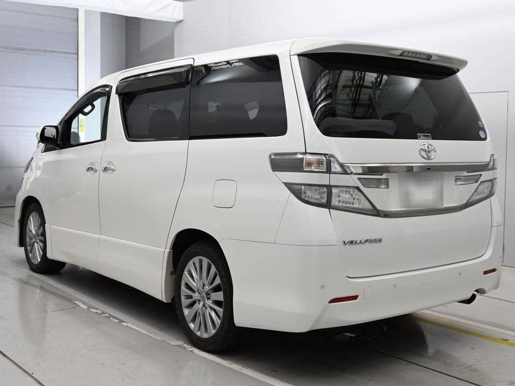 TOYOTA VELLFIRE