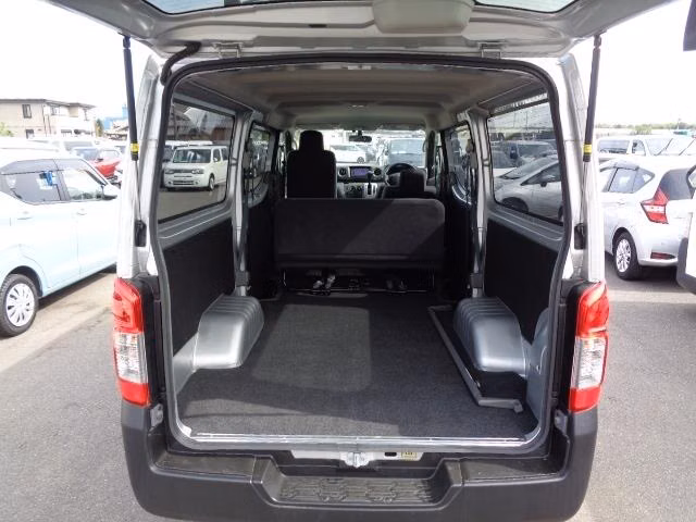 NISSAN CARAVAN