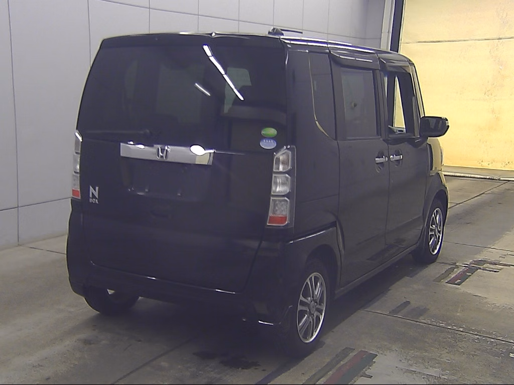HONDA N-BOX