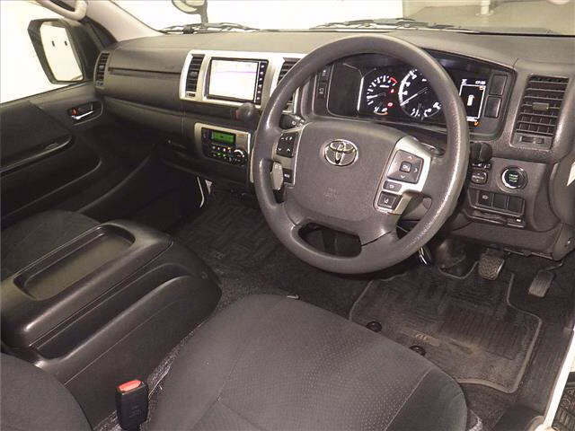 TOYOTA REGIUS ACE