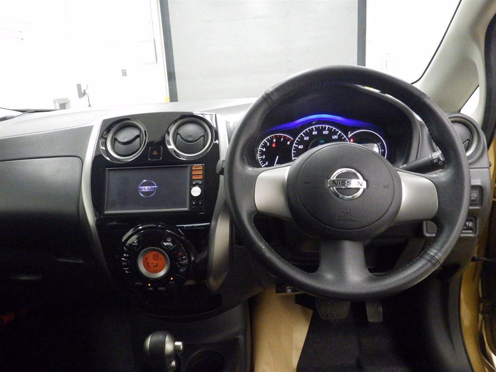 NISSAN NOTE