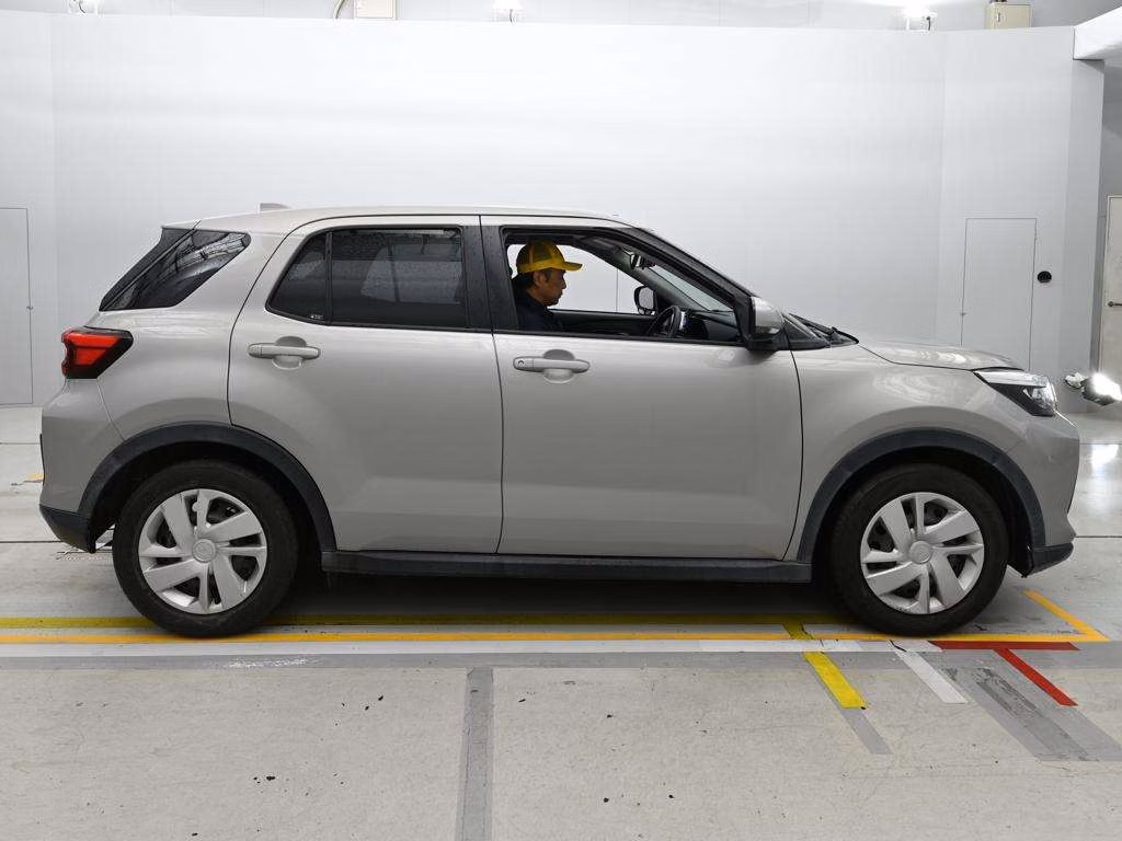 DAIHATSU ROCKY