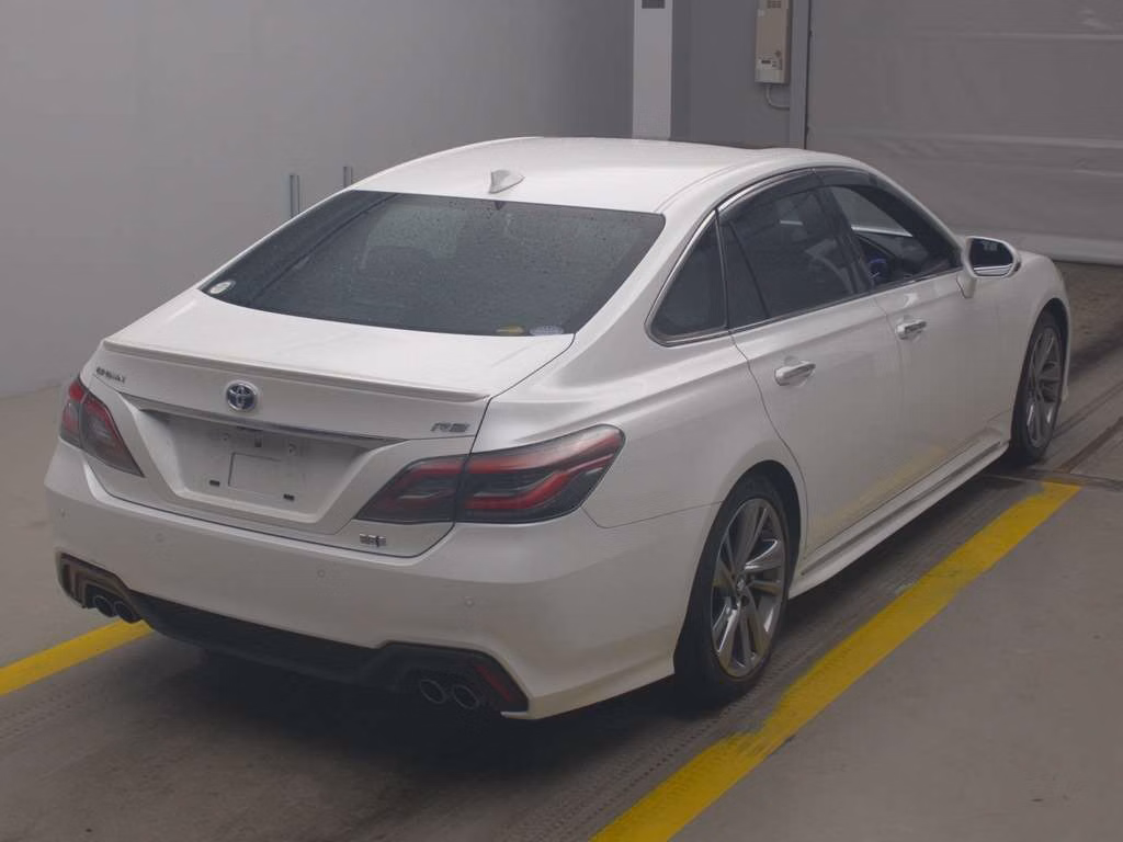 TOYOTA CROWN