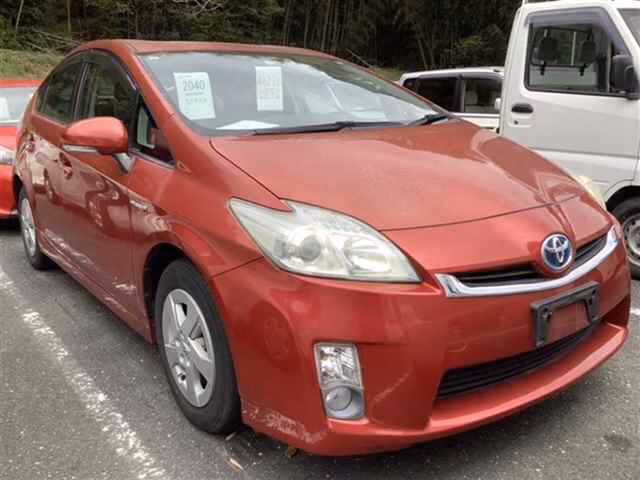 TOYOTA PRIUS