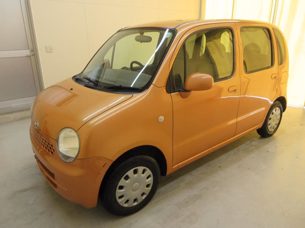 DAIHATSU MOVE LATTE