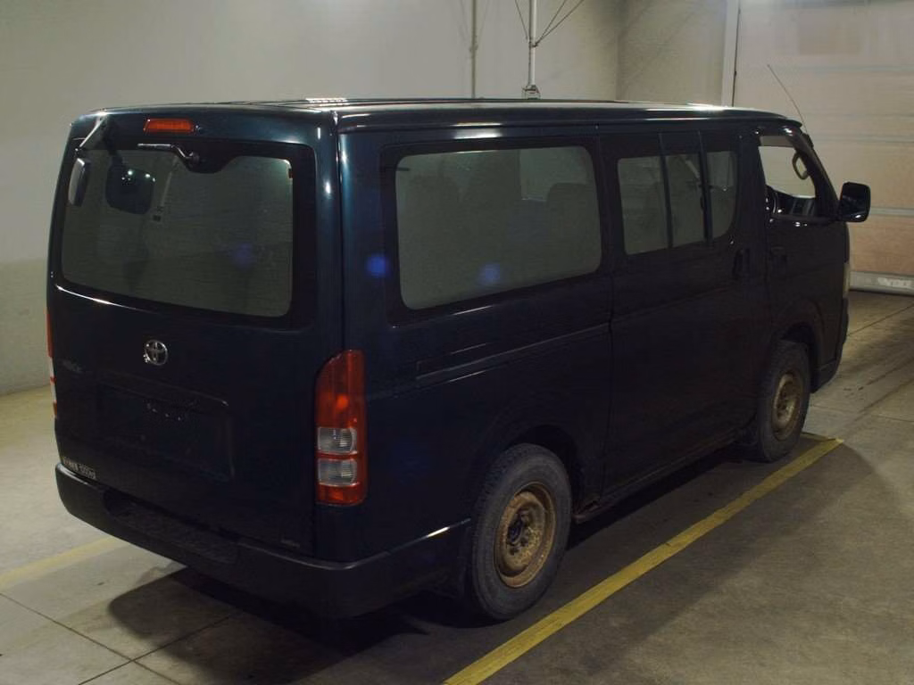 TOYOTA REGIUS ACE