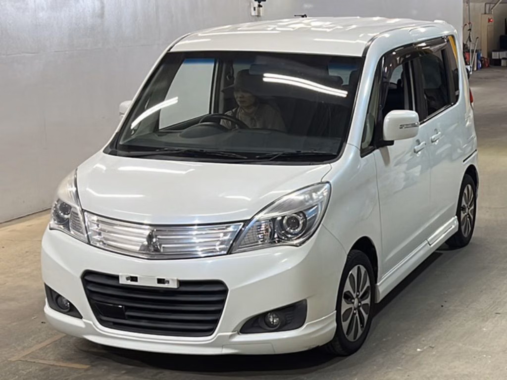 MITSUBISHI DELICA D:2