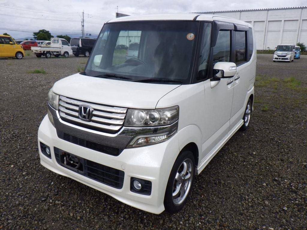 HONDA N-BOX