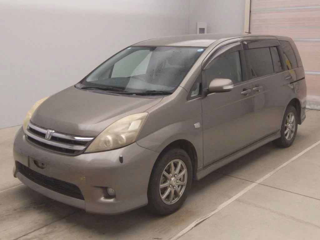 TOYOTA ISIS