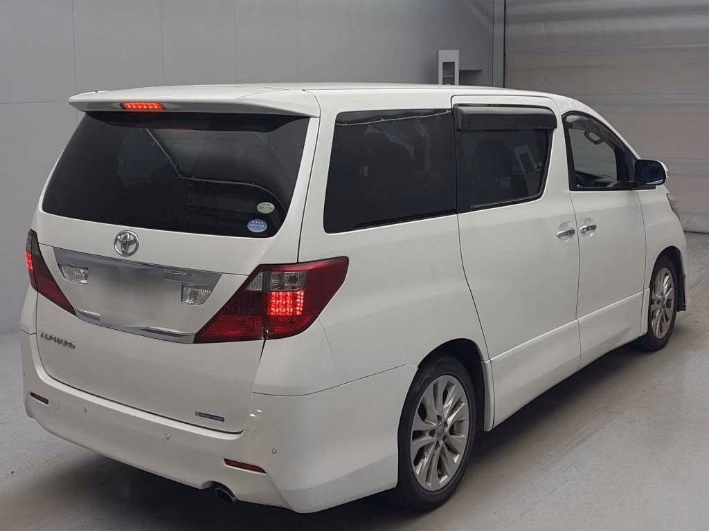 TOYOTA ALPHARD