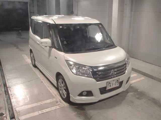 MITSUBISHI DELICA D:2