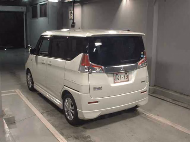 MITSUBISHI DELICA D:2