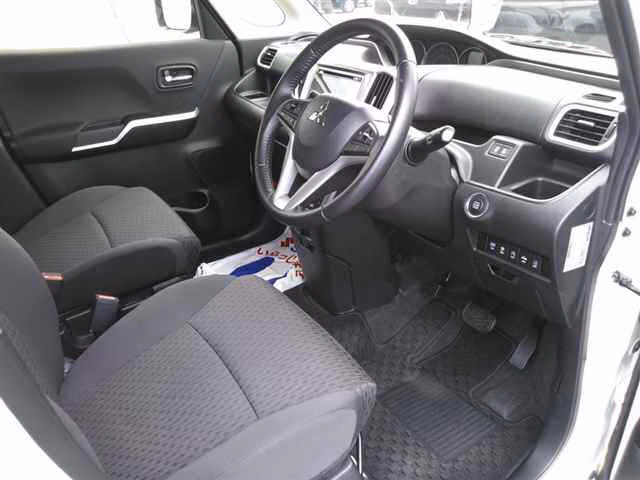 MITSUBISHI DELICA D:2