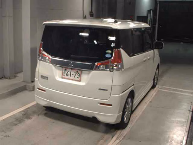 MITSUBISHI DELICA D:2